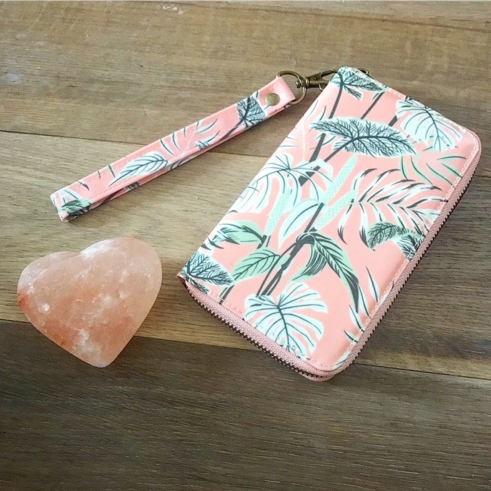 Wander Pink and Green Key Card Holder